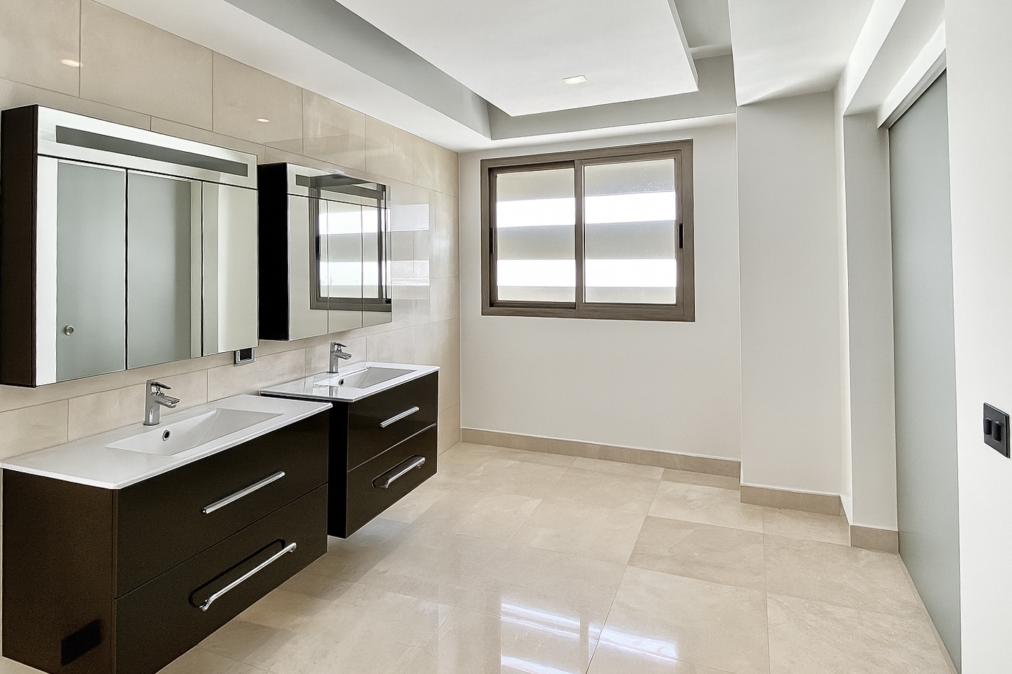 7F276FDA-9B53-4281-AB4F-FEDB5A46DE9C