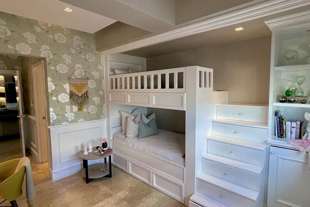 7F39A242-CFB0-4B80-A2FB-B8CAFDBDE0CC