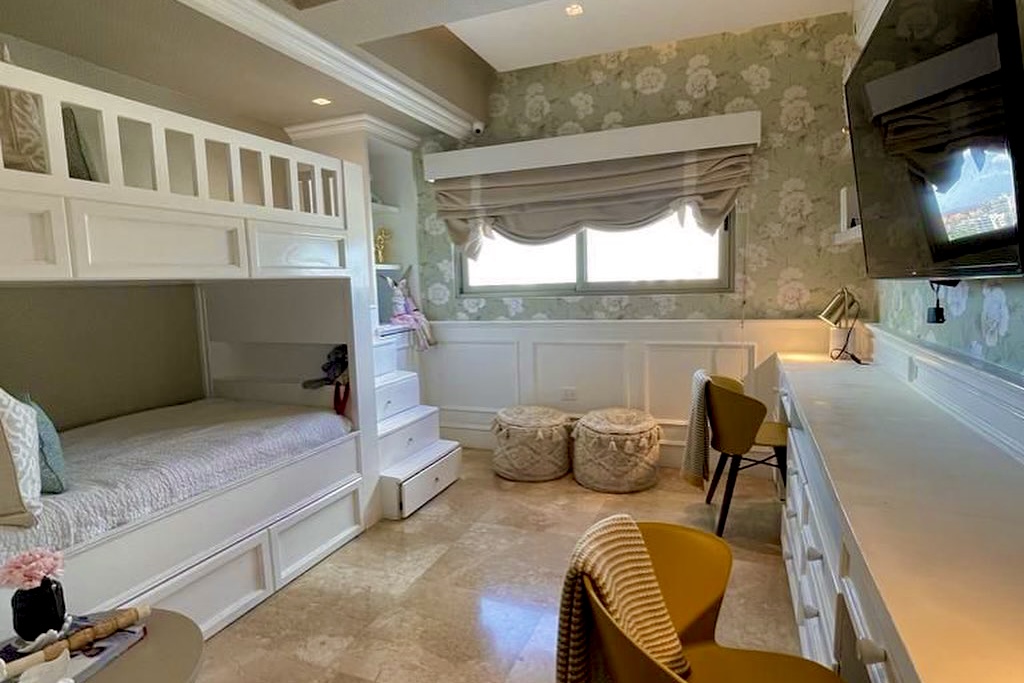 C07A902E-8B93-459F-A2DF-0E6E4E7344E7