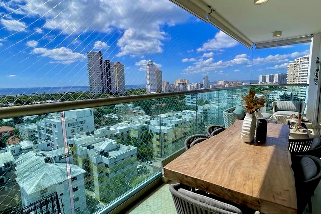 F165AEE1-DE76-4366-AFC0-7C3027070A70