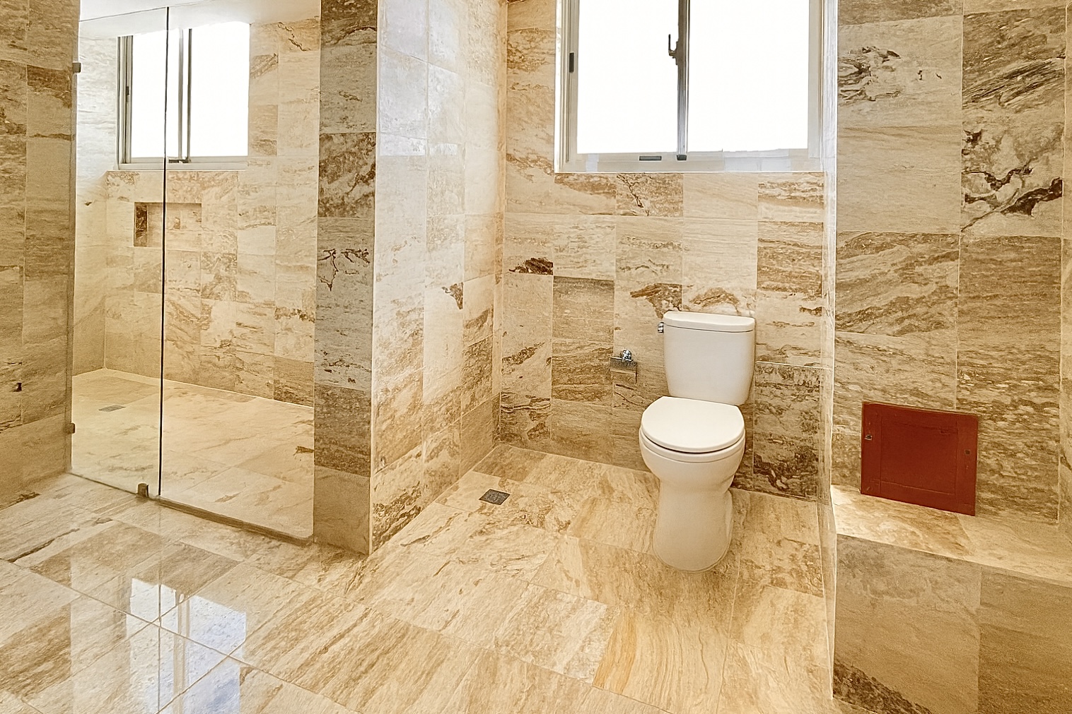 FCB8DB1C-9609-471F-BC80-C7C285BBD538