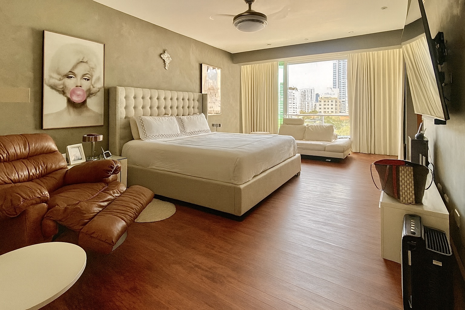 2E4B23A8-F86B-4177-8182-1E9A770DA8F1