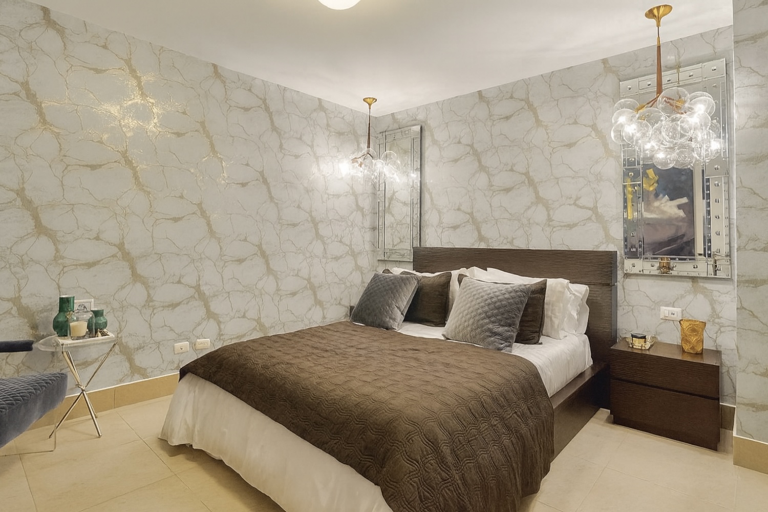 323B1DB7-6A64-4EF9-AAAB-86A5E5F8F4E9