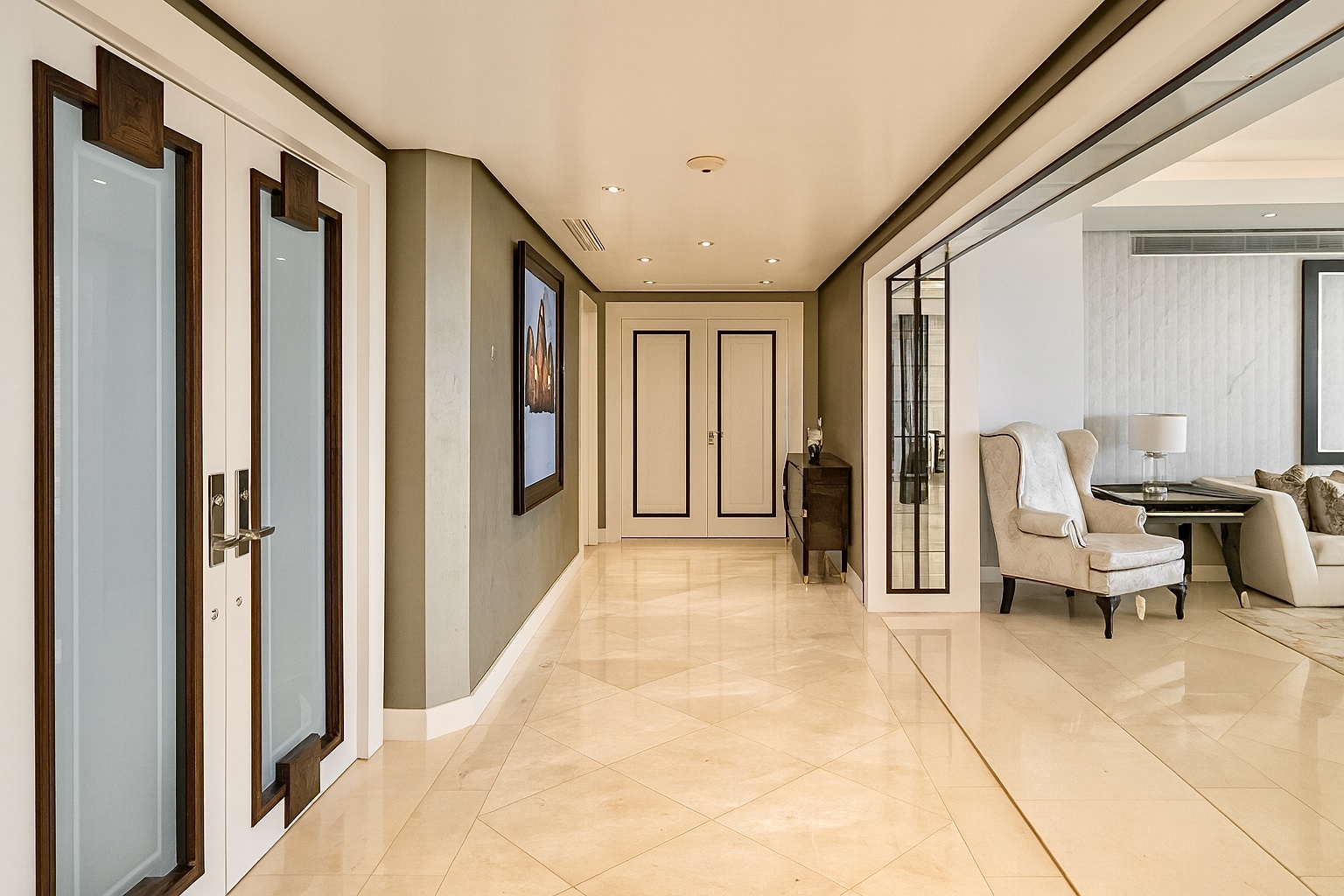 6AAD8934-9599-43F3-8941-A287BE0E9FF9