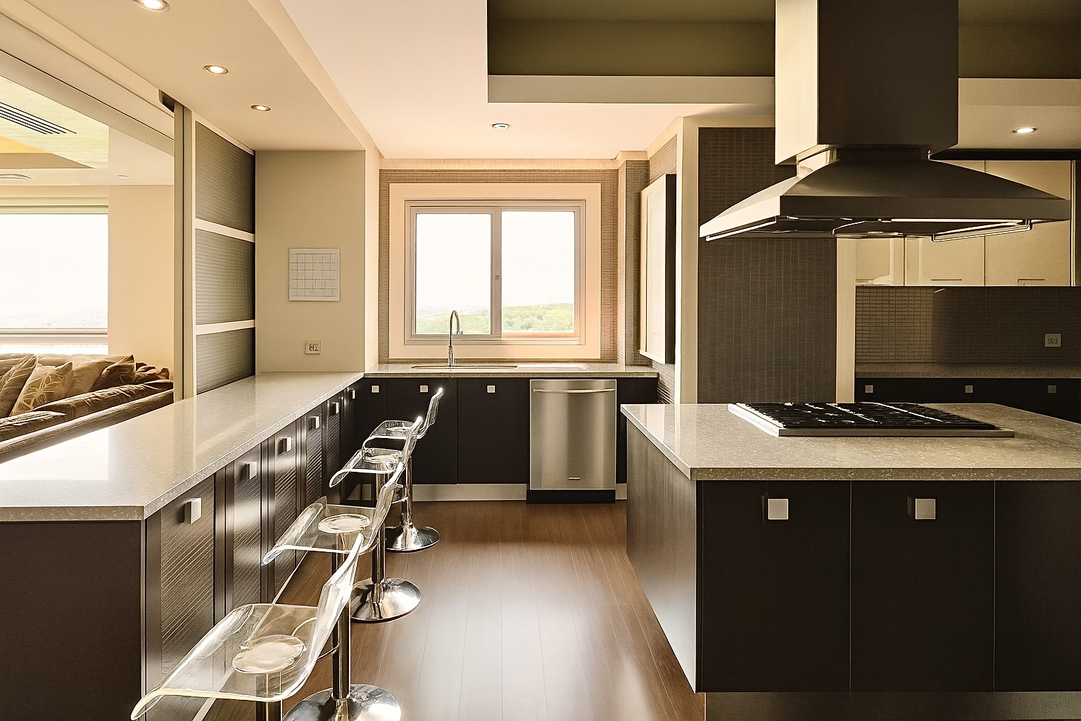 AE2CACBF-4438-44B6-BF66-6140CBC04178