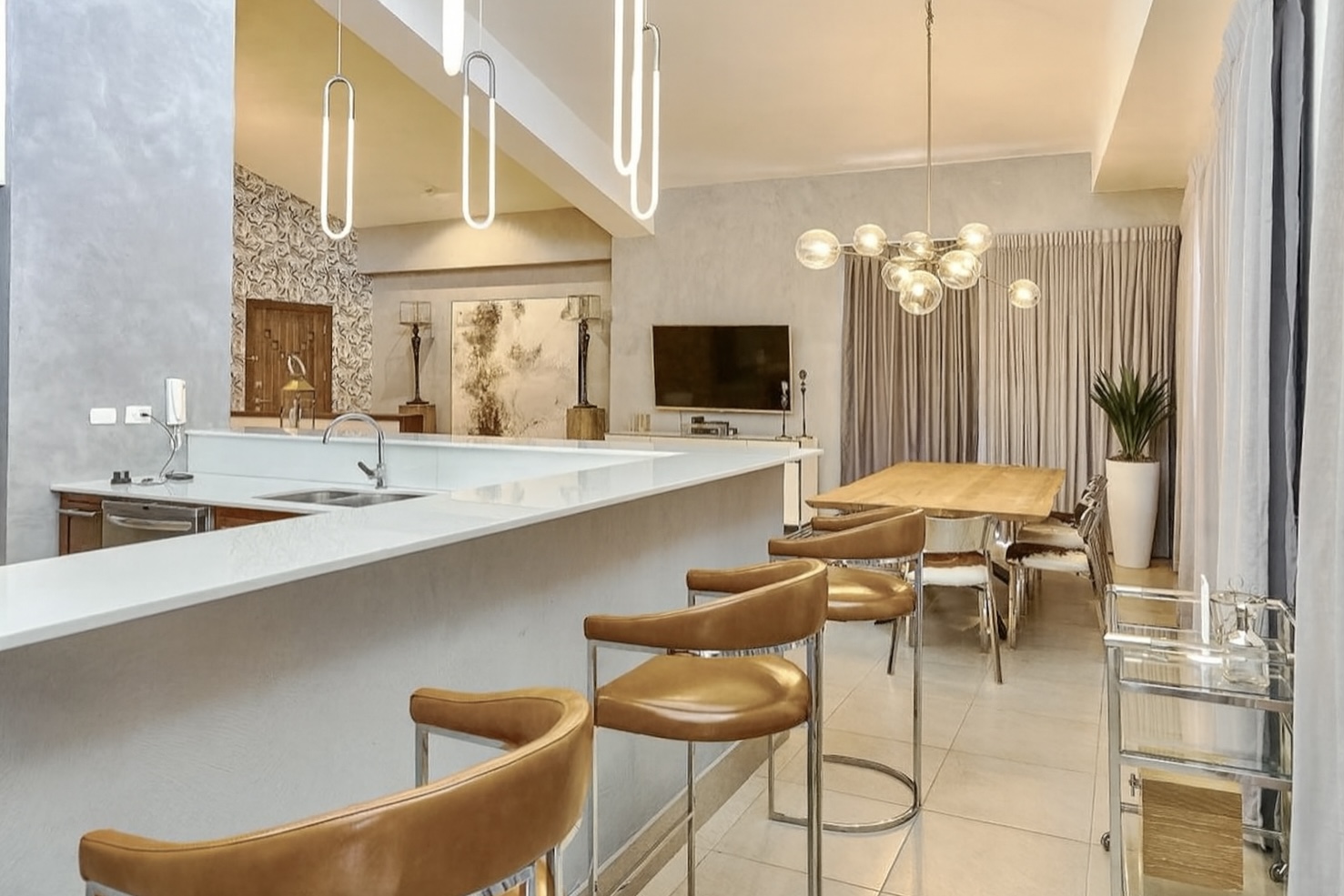 D6760496-5E4A-4DE4-9BF3-3E86A89610E0