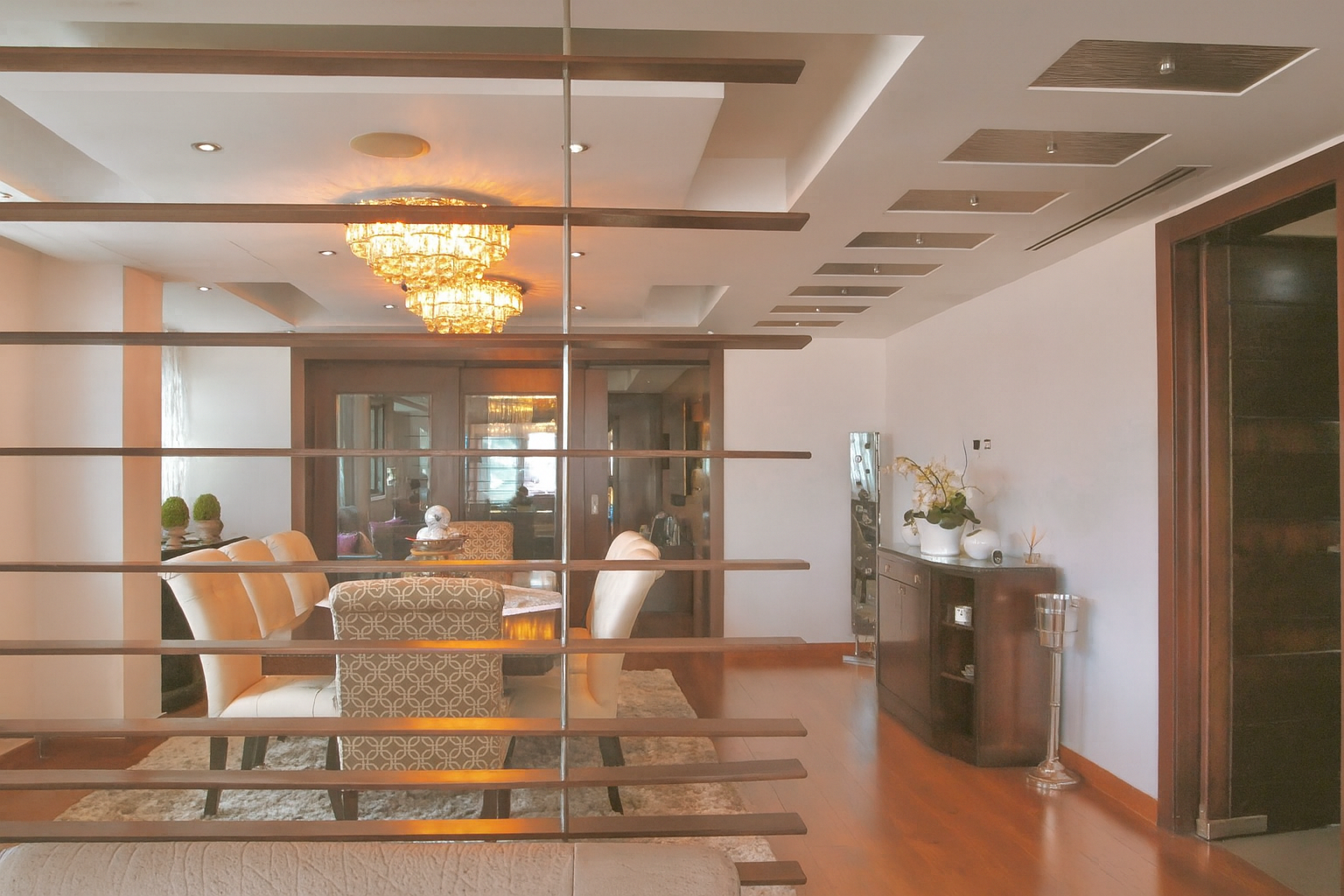 C9B51E97-7722-4248-B215-2189CCC83F6E