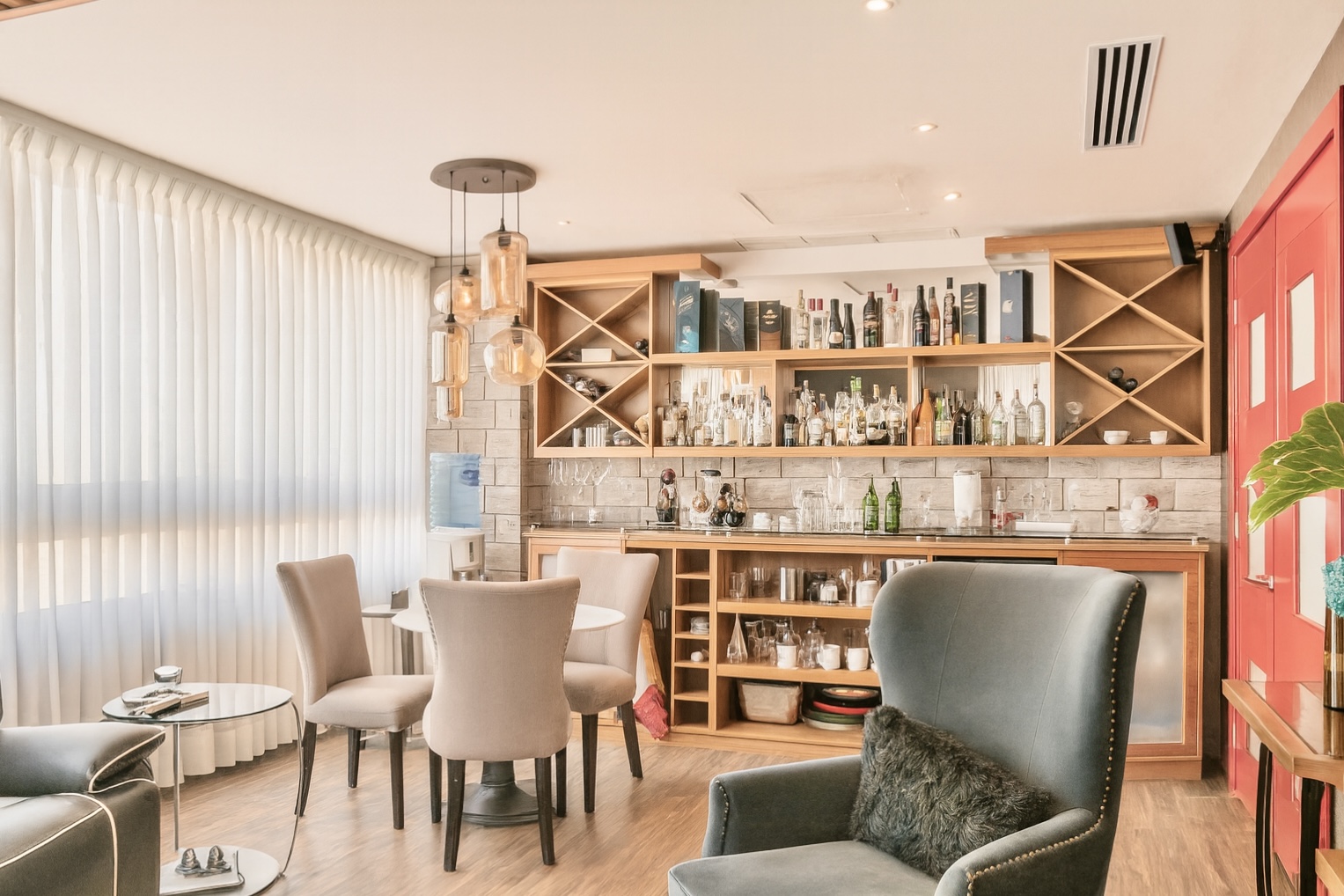 B662D4C8-F6AB-4093-9423-FB03B1FEDD8B