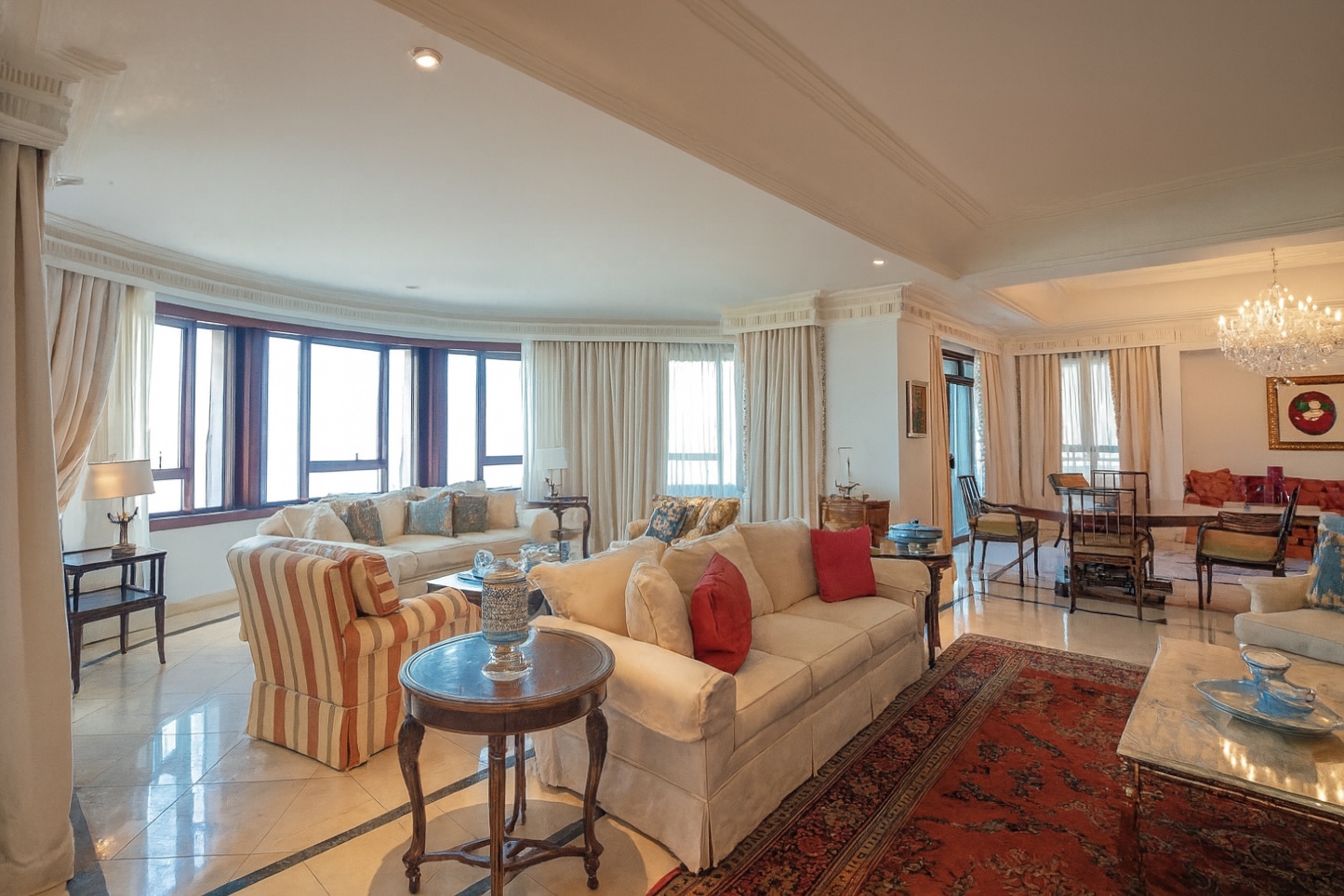 C8EE7858-CFCE-463B-9036-3E36904EA5EB